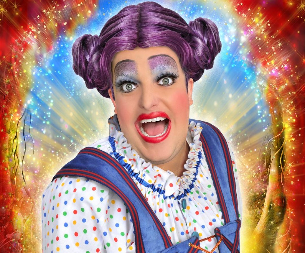 Lewis Denny as Dame Dotty